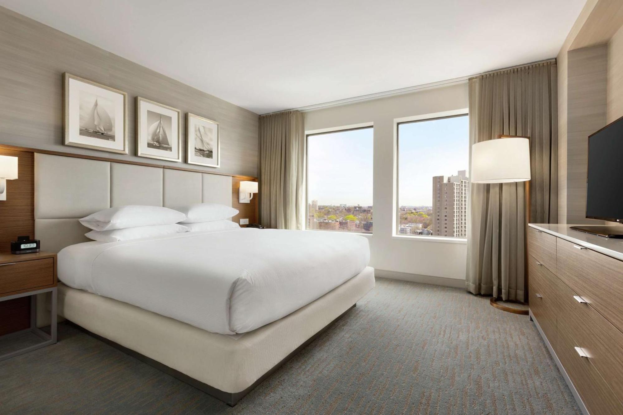 Doubletree Suites By Hilton Hotel Boston - Cambridge Экстерьер фото
